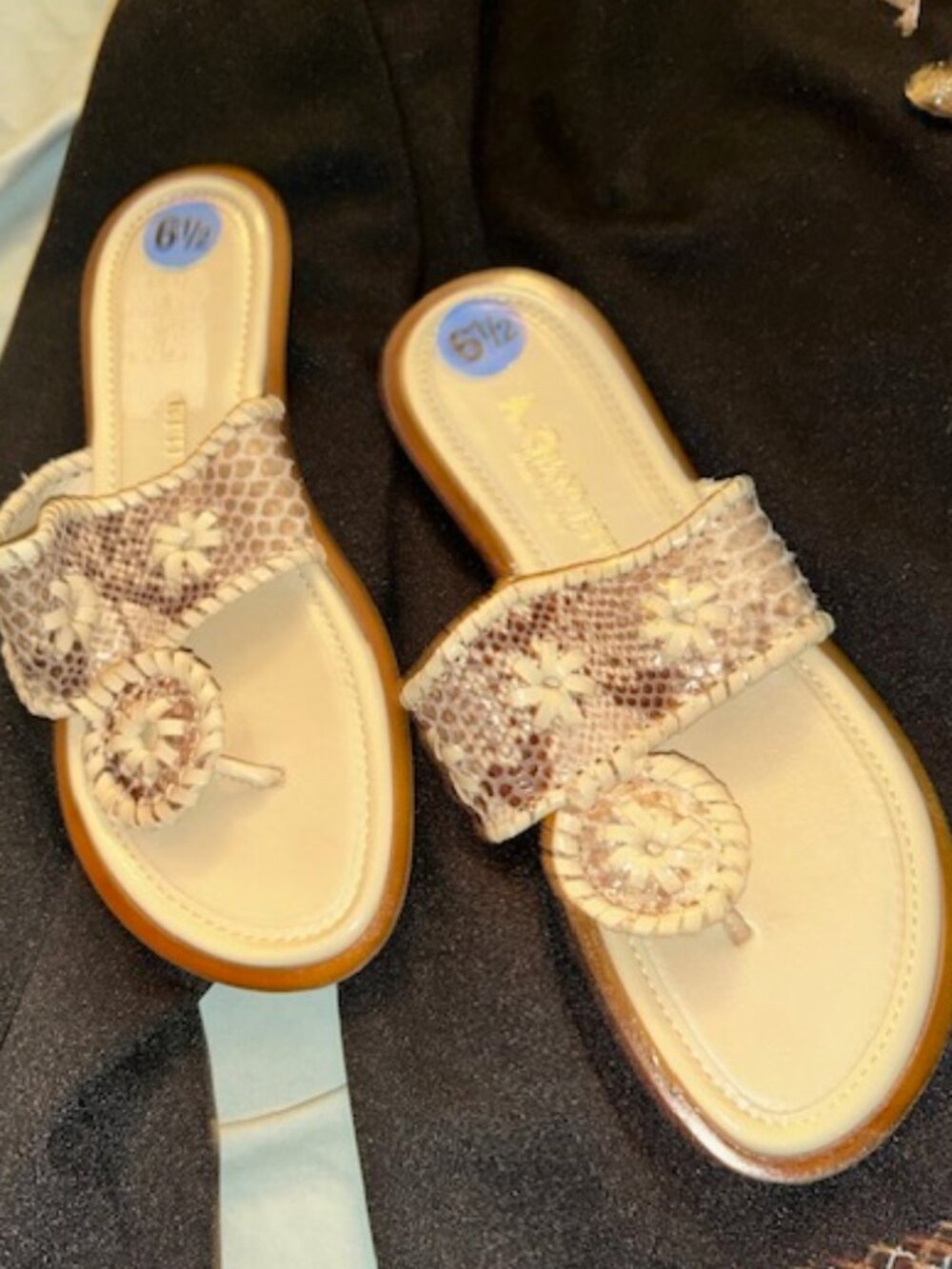 ITALY boho tan size 61/2 6.5 womens sandals shoes vintage wear six half